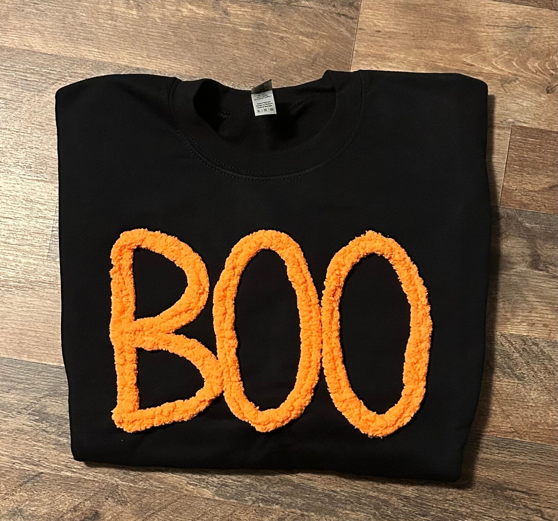 BOO Chenille Sweatshirt, Halloween Sweatshirt, Chenille Yarn BOO Sweatshirt, Orange Boo Sweatshirt